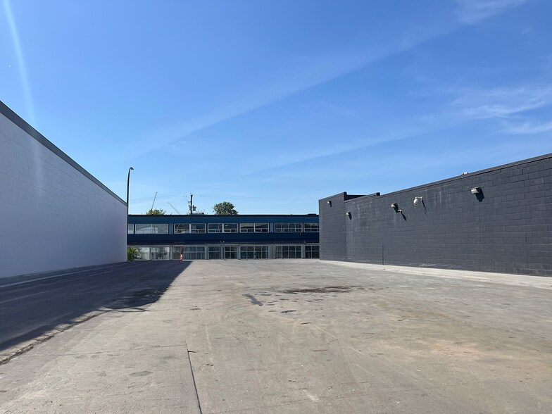 More Photos Of 1331-1345 Venables St, Vancouver Light Distribution For Lease