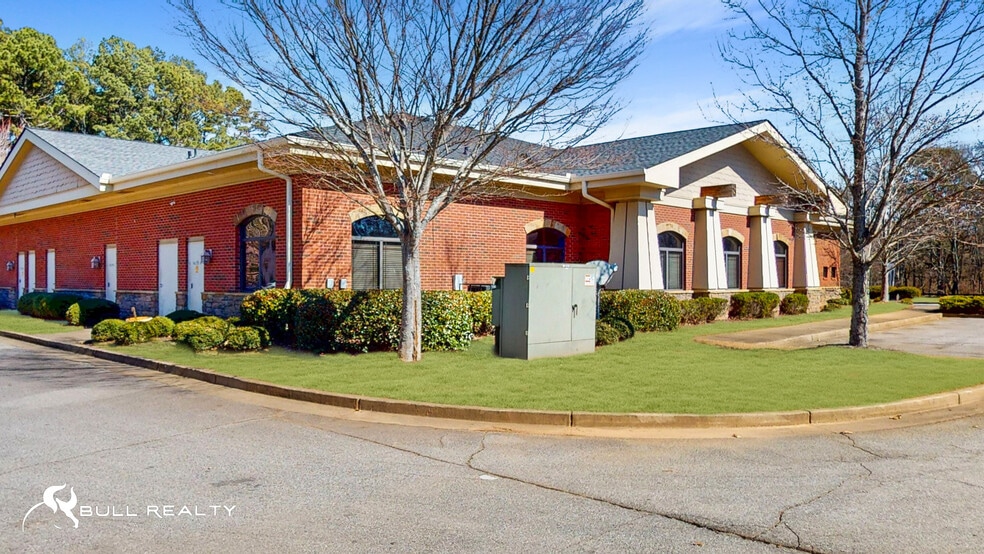 More Photos Of 3700 Ridge Rd, Buford Medical For Lease