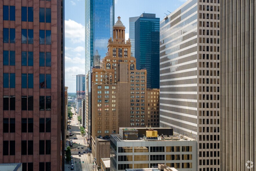 More Photos Of 808 Travis St, Houston Office For Lease