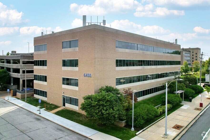 More Photos Of 6400 Clayton Rd, Richmond Heights Medical For Lease