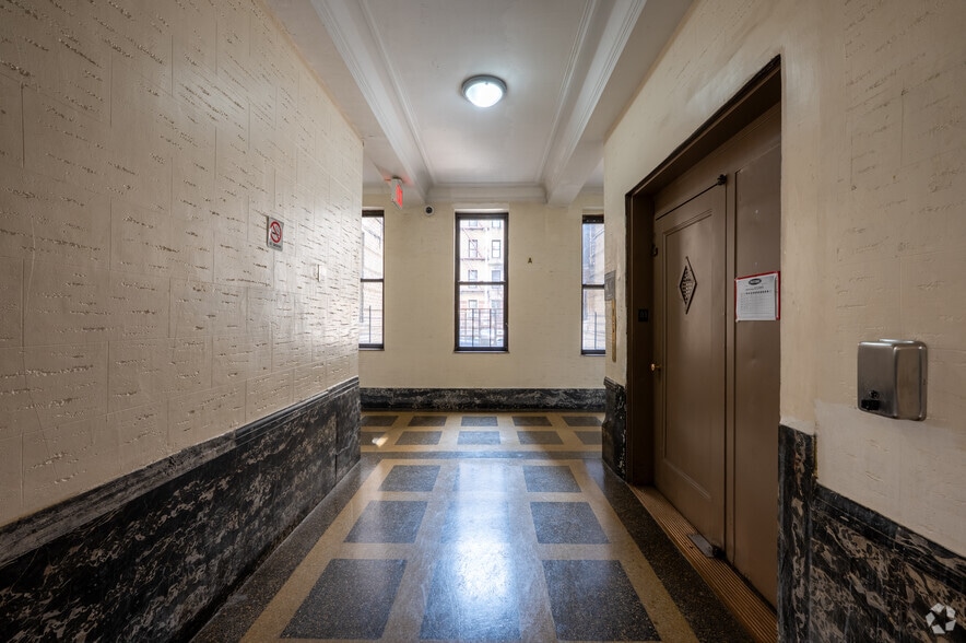 More Photos Of 811 Walton Ave, Bronx Apartments For Lease