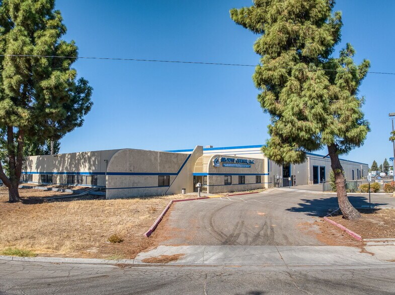 More Photos Of 5333 N Cornelia Ave, Fresno Warehouse For Sale
