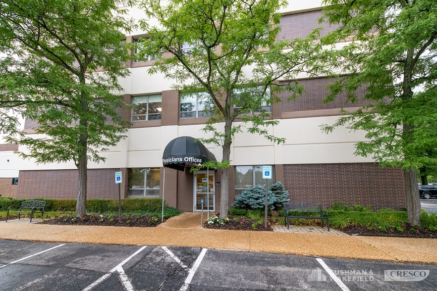 More Photos Of 27100 Chardon Rd, Cleveland Hospital For Sale