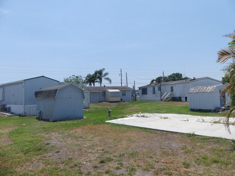 More Photos Of 8761 FL-78, Okeechobee Manufactured Housing Mobile Home Park For Sale