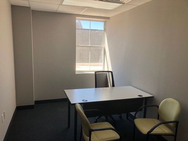 More Photos Of 21155 Whitfield Pl, Sterling Office For Sale