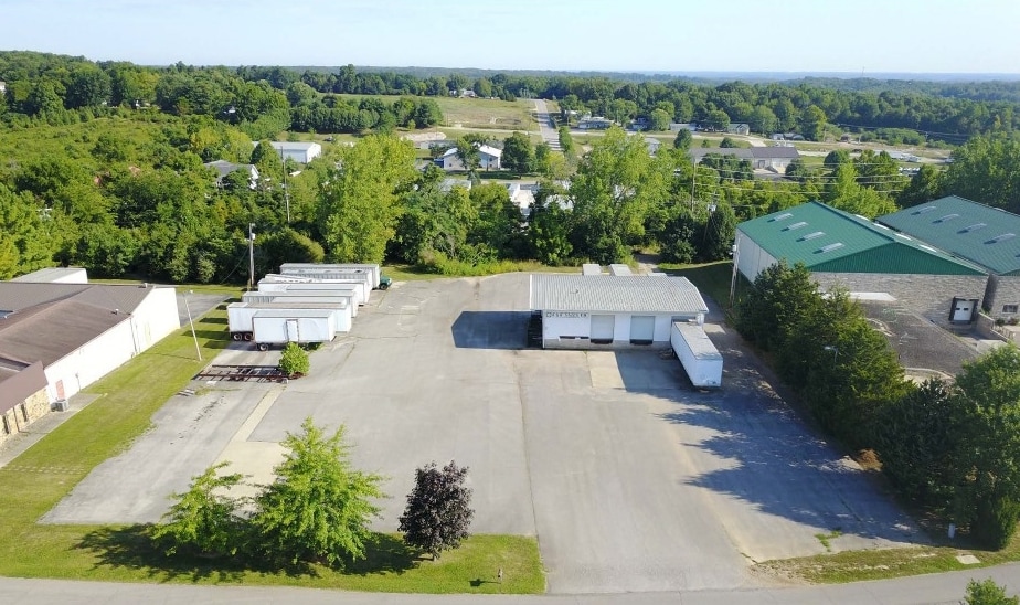 Primary Photo Of 2332 W Industrial Park Dr, Bloomington Warehouse For Lease