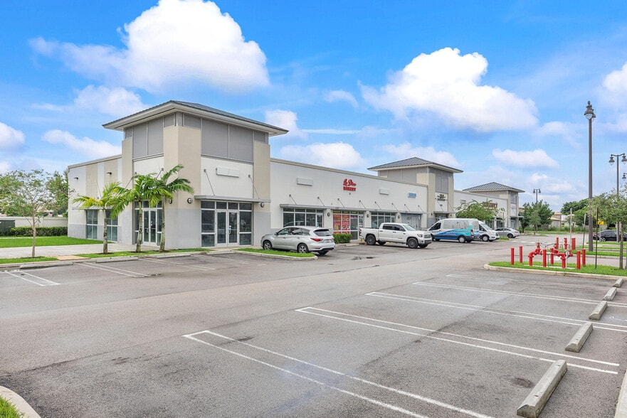 More Photos Of 1400-1420 NE 8th St, Homestead Storefront For Lease