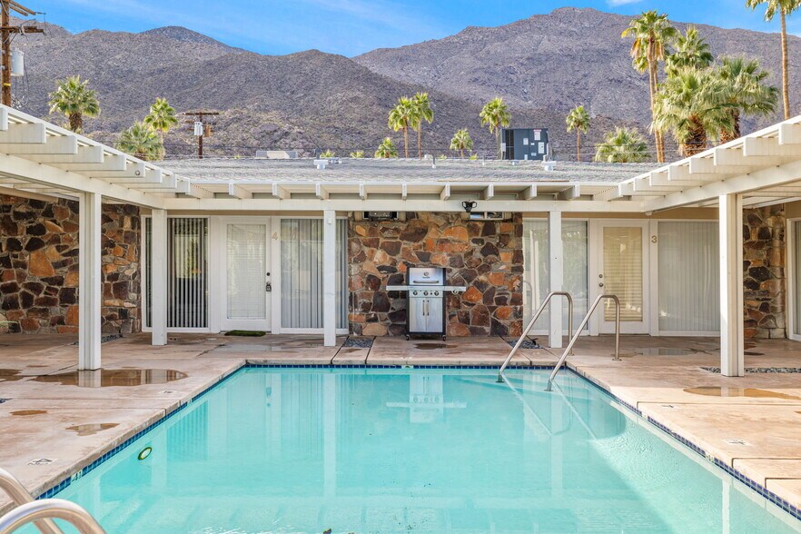 More Photos Of 1425 S Via Soledad, Palm Springs Apartments For Sale