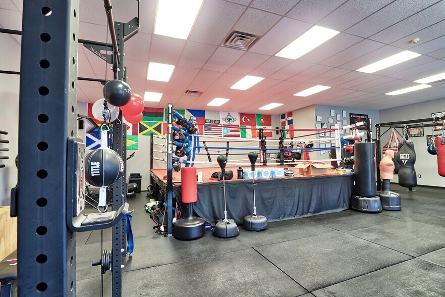 More Photos Of 524 Wolcott Rd, Wolcott Storefront Retail Office For Lease