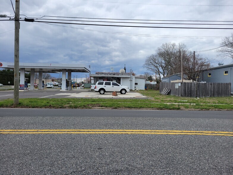 More Photos Of 668 New Rd, Somers Point Service Station For Sale