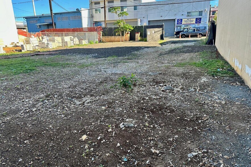 More Photos Of 1819 Hau St, Honolulu Land For Sale