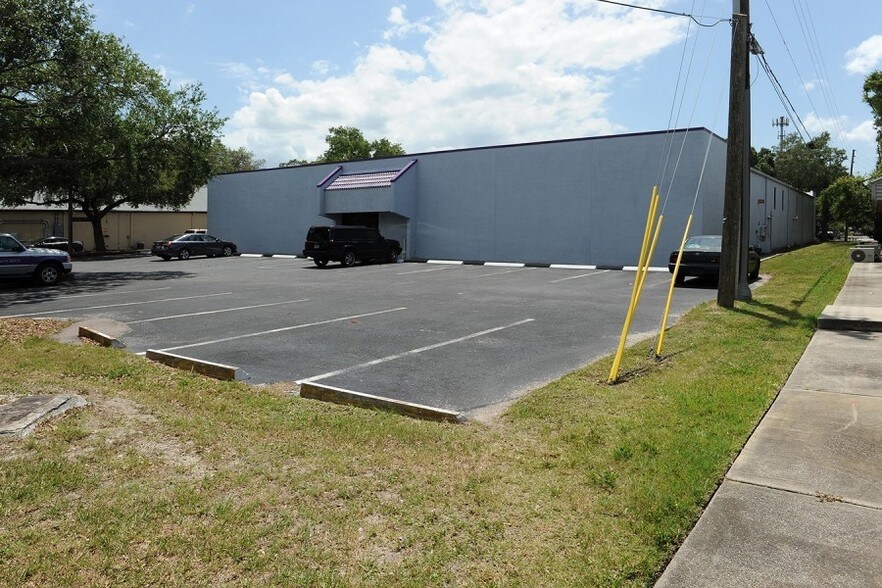 More Photos Of 1365 Hamlet Ave, Clearwater Flex For Lease
