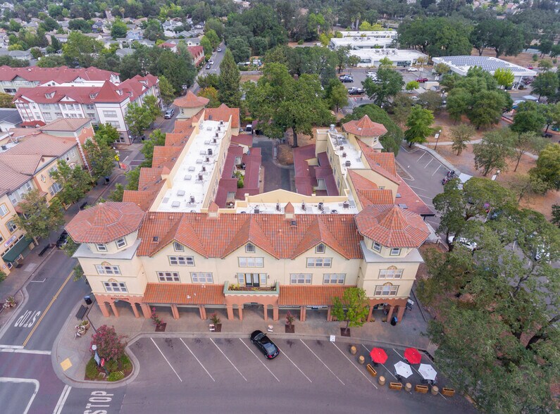 More Photos Of 9071 Windsor Rd, Windsor General Retail For Lease