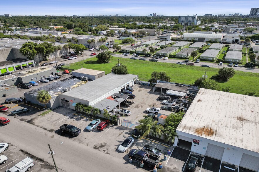 More Photos Of 834 NW 10th Ter, Fort Lauderdale Industrial For Sale