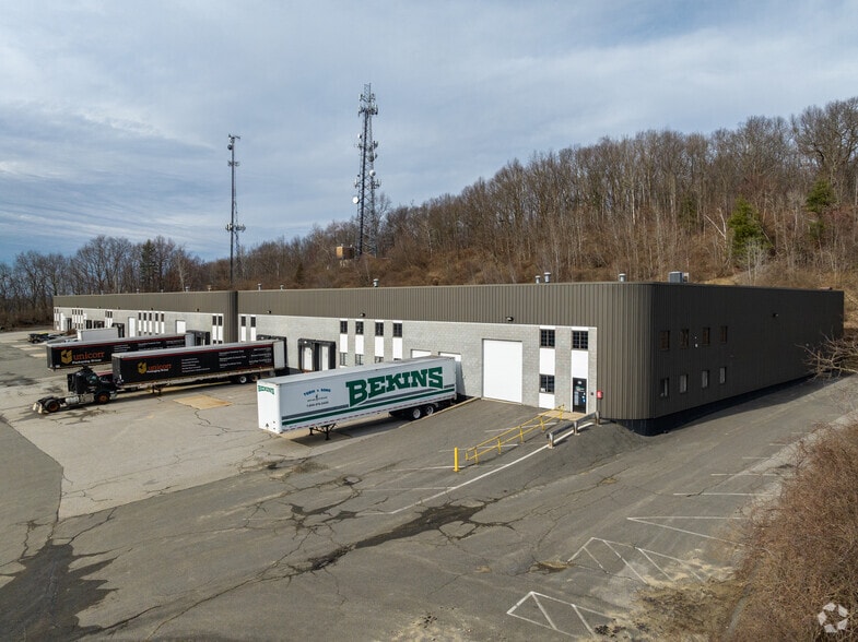 More Photos Of 183 Ferry Rd, Haverhill Warehouse For Lease