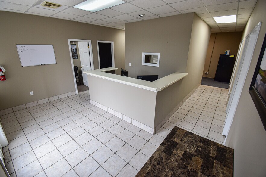 More Photos Of 1907 24th St, Northport Office For Sale