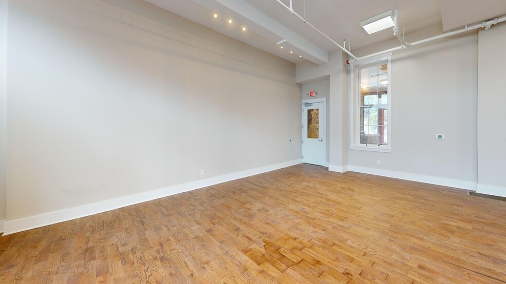 More Photos Of 1816 Vine St, Cincinnati Storefront For Lease