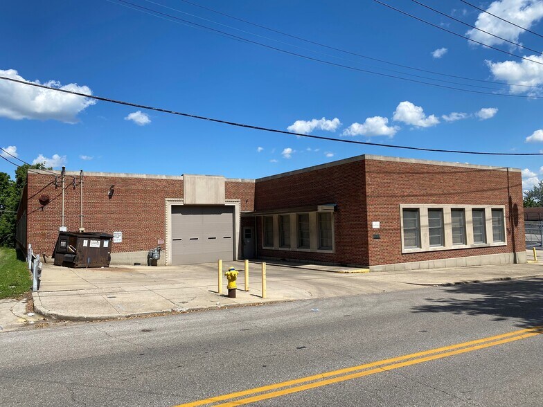 More Photos Of 1116 Russell St, Covington Warehouse For Sale