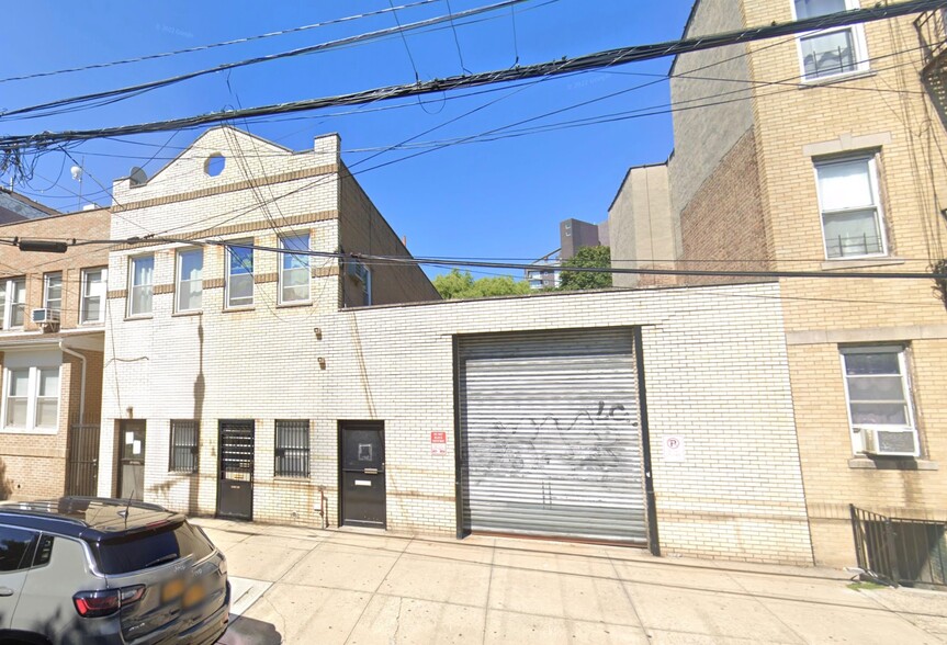 Primary Photo Of 3128-3130 14th Street St, Astoria Residential For Sale