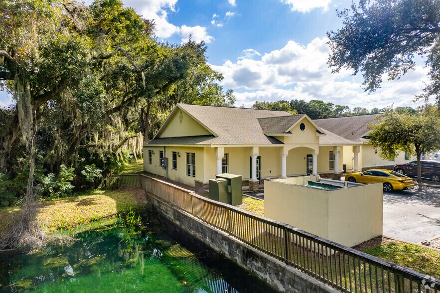 More Photos Of 9416-9418 Balm Riverview Rd, Riverview Medical For Lease