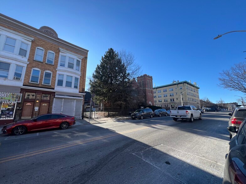 More Photos Of 304-306 S Orange Ave, Newark Storefront Retail Residential For Sale
