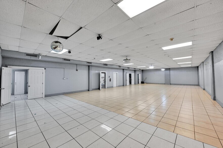 More Photos Of 124 NW 15th Ave, Miami Religious Facility For Sale
