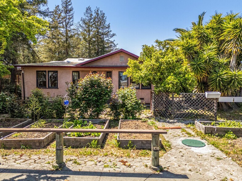 More Photos Of 75 Fremont Dr, Sonoma Storefront Retail Residential For Sale