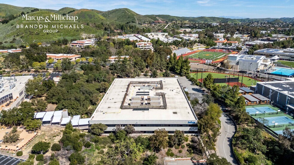 More Photos Of 4553 La Tienda Rd, Westlake Village Light Manufacturing For Sale