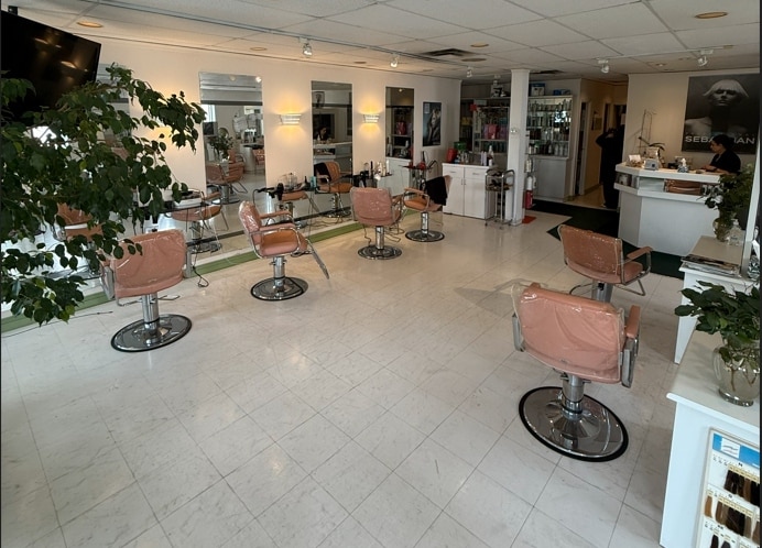 More Photos Of 734-752 Sheppard Ave E, Toronto Unknown For Lease