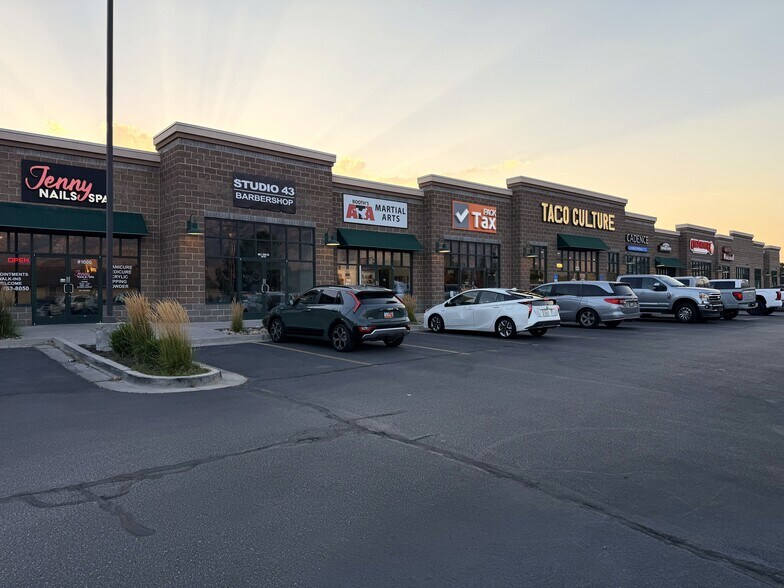 More Photos Of 456 E State Rd, American Fork Unknown For Lease