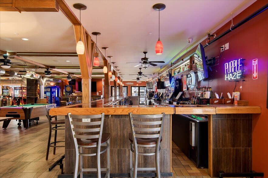 More Photos Of 728 Court St, Utica Restaurant For Sale