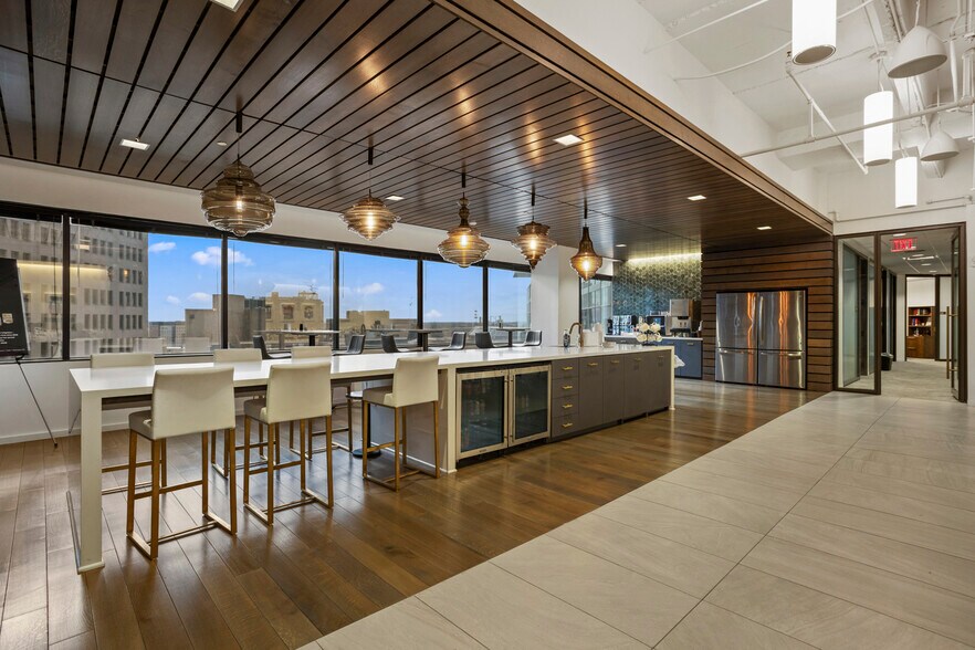 More Photos Of 188 E Capitol St, Jackson Office For Lease