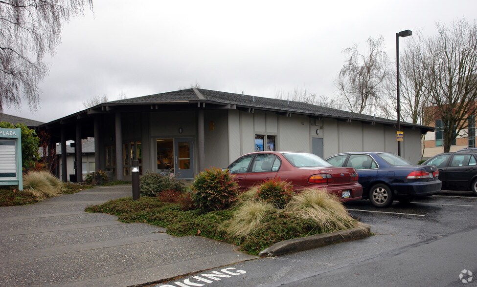 More Photos Of 12911 120th Ave NE, Kirkland Medical For Lease