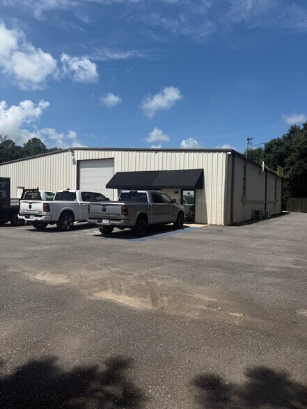Primary Photo Of 2540 Leroy Stevens Rd, Mobile Light Manufacturing For Lease