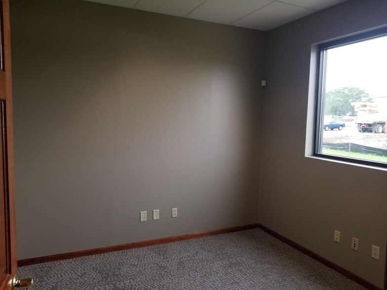 More Photos Of 2436 US Highway 41, Schererville Office For Lease
