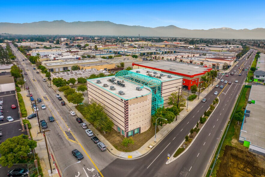 More Photos Of 2121 W Mission Rd, Alhambra Office For Lease