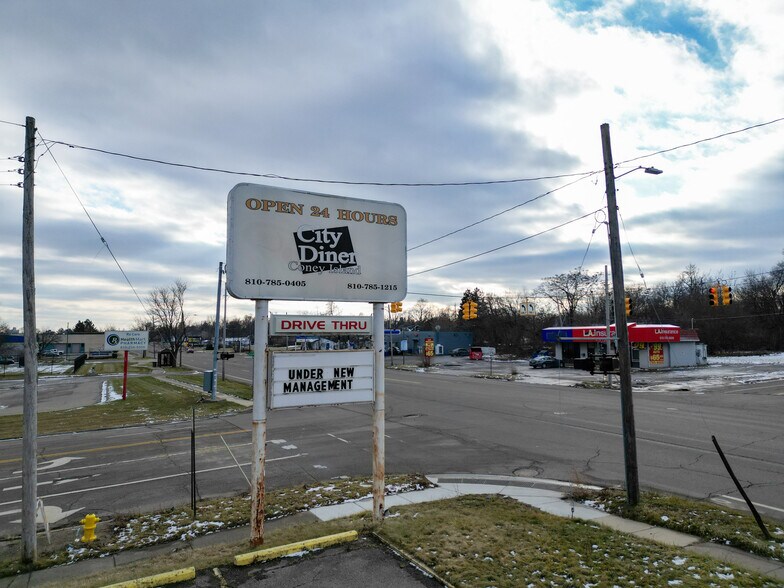 More Photos Of 3010 N Saginaw St, Flint Freestanding For Lease