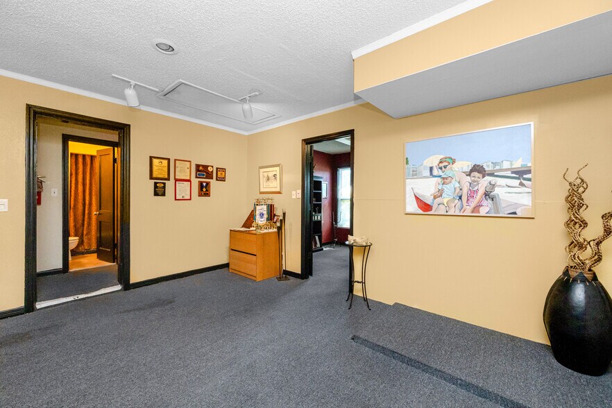 More Photos Of 14385 Walsingham Rd, Largo Office For Sale