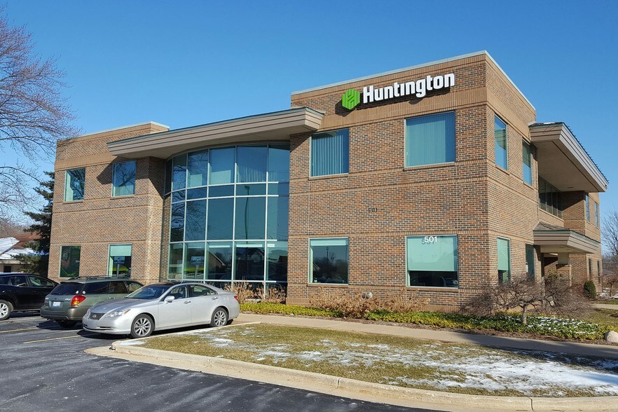 Primary Photo Of 501 Baldwin St, Jenison Bank For Lease