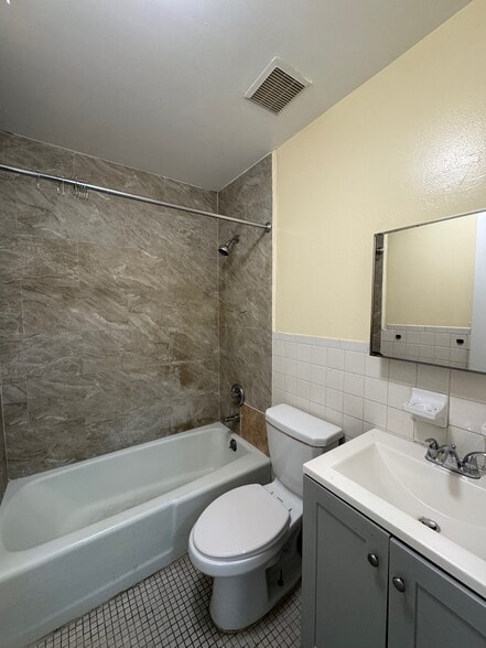 More Photos Of 927 S Pine St, Lake Worth Apartments For Sale