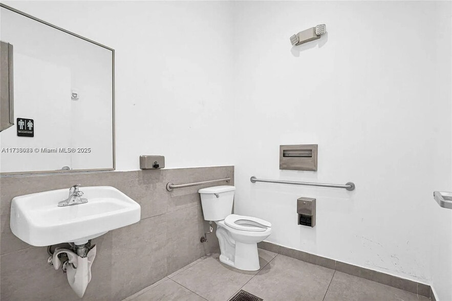 More Photos Of 301 Altara Ave, Coral Gables Apartments For Sale