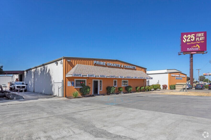 More Photos Of 250 Commerce Ave, Atwater Warehouse For Lease