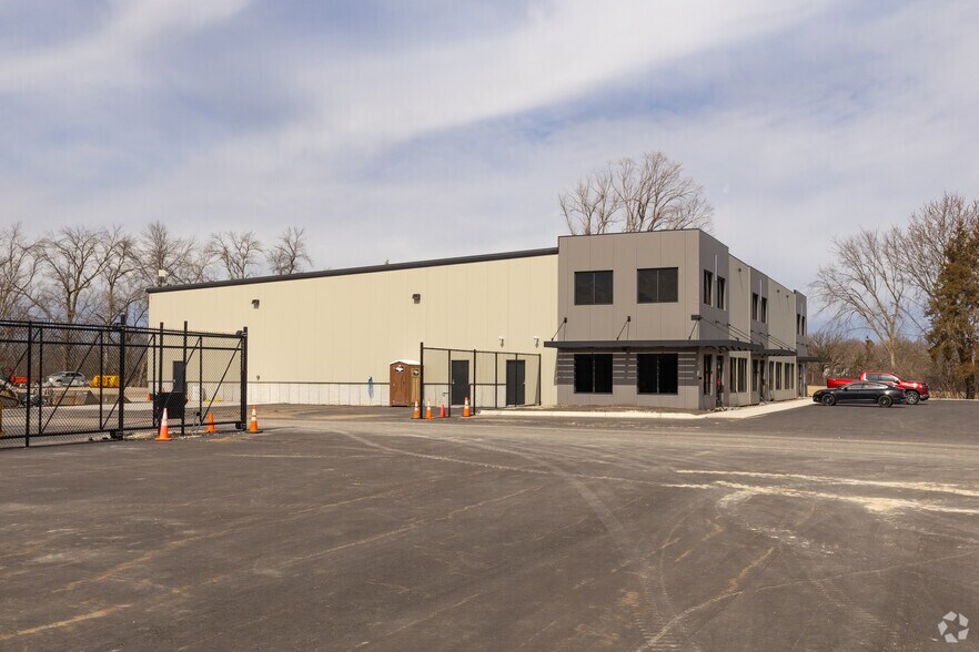 More Photos Of 1985 County Road 90, Maple Plain Industrial For Lease