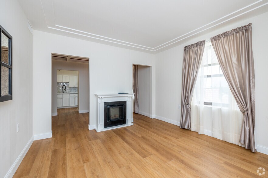 More Photos Of 422 Felix St, Saint Joseph Apartments For Sale