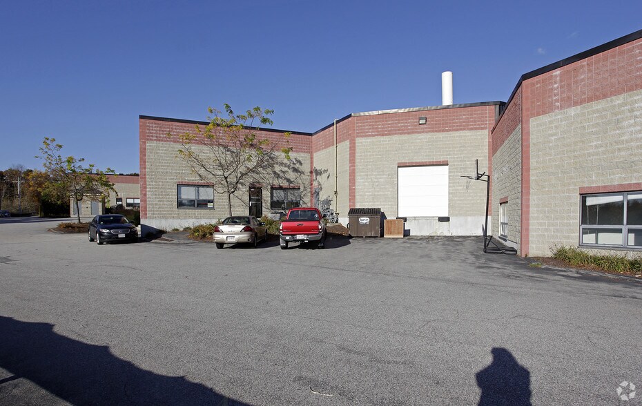 More Photos Of 53 Brigham St, Marlborough Warehouse For Lease