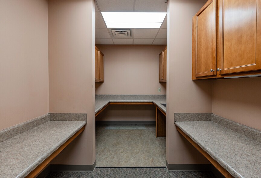 More Photos Of 4210 N Roxboro St, Durham Office For Lease