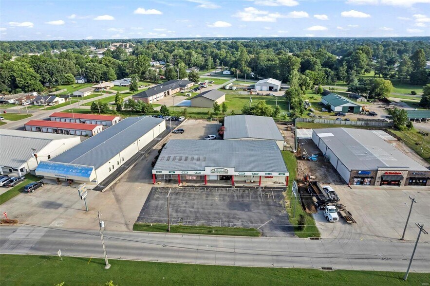 More Photos Of 1014 Linn St, Sikeston Freestanding For Sale