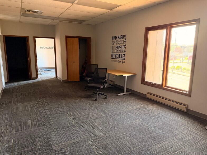 More Photos Of 417-435 Ridge Rd, Munster Unknown For Lease