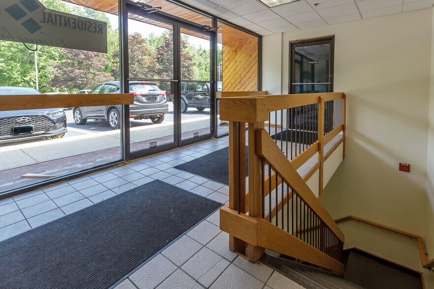 More Photos Of 136 Harvey Rd, Londonderry Unknown For Lease
