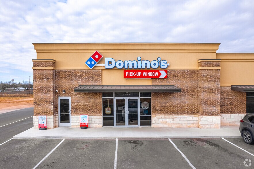 More Photos Of 521 TX-214 Hwy, Denver City General Retail For Lease